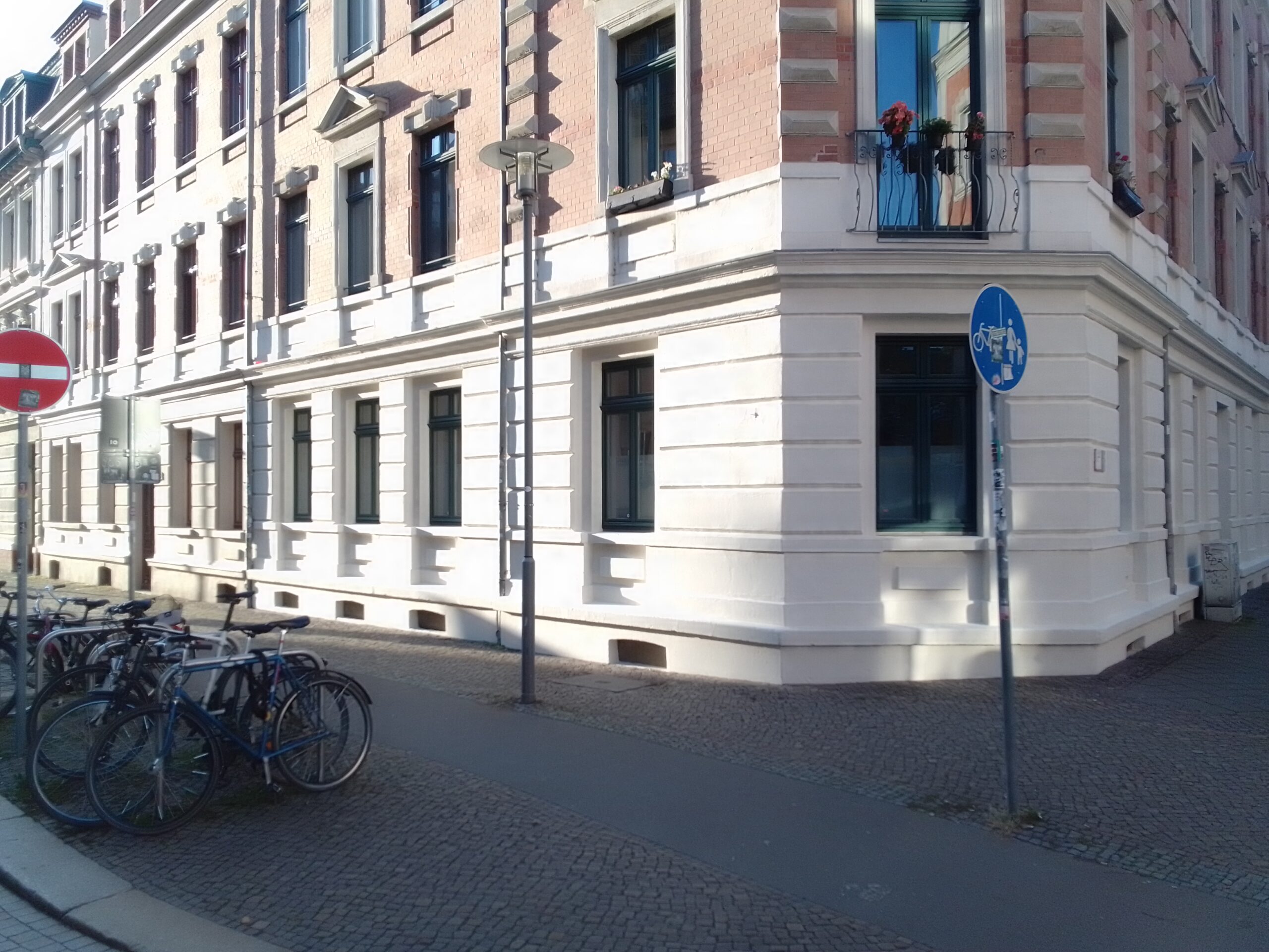 Rund um´s Haus Bild 5